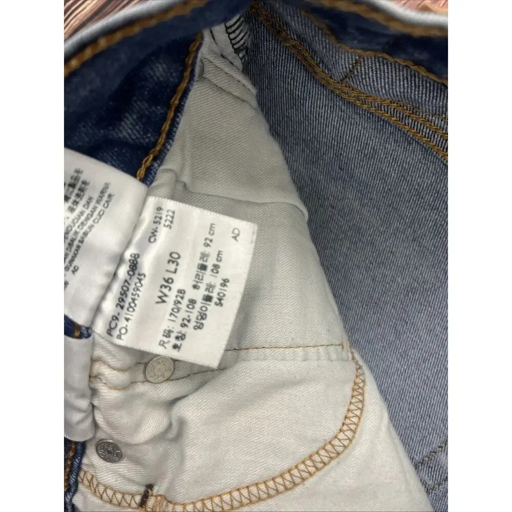 Levis 502 Regular Taper Blue Jeans Mens Size 36x30 (Measures 36x28)